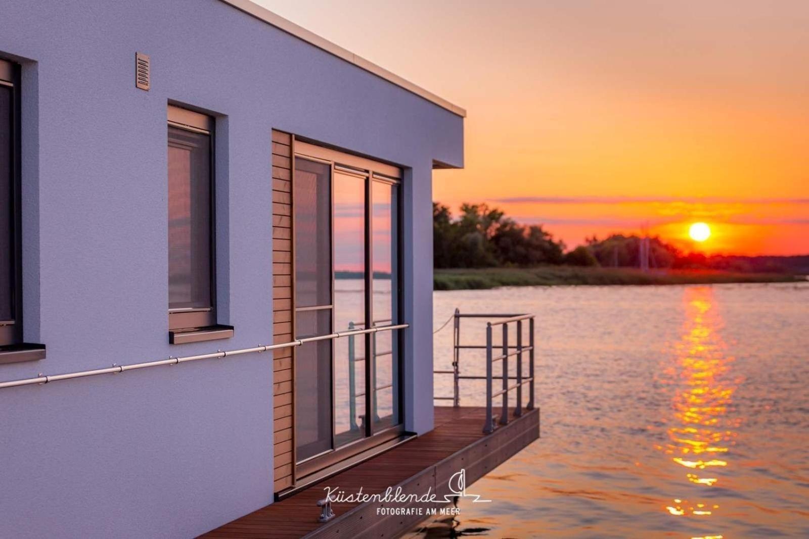 Hausboot Kranichnest Hotel Ribnitz-Damgarten Exterior foto
