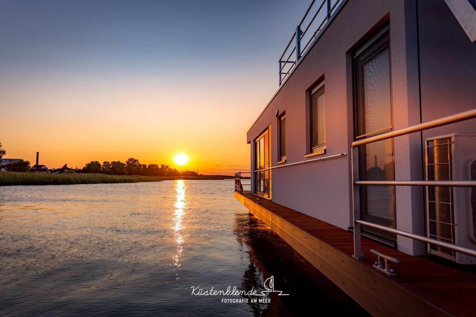 Hausboot Kranichnest Hotel Ribnitz-Damgarten Exterior foto